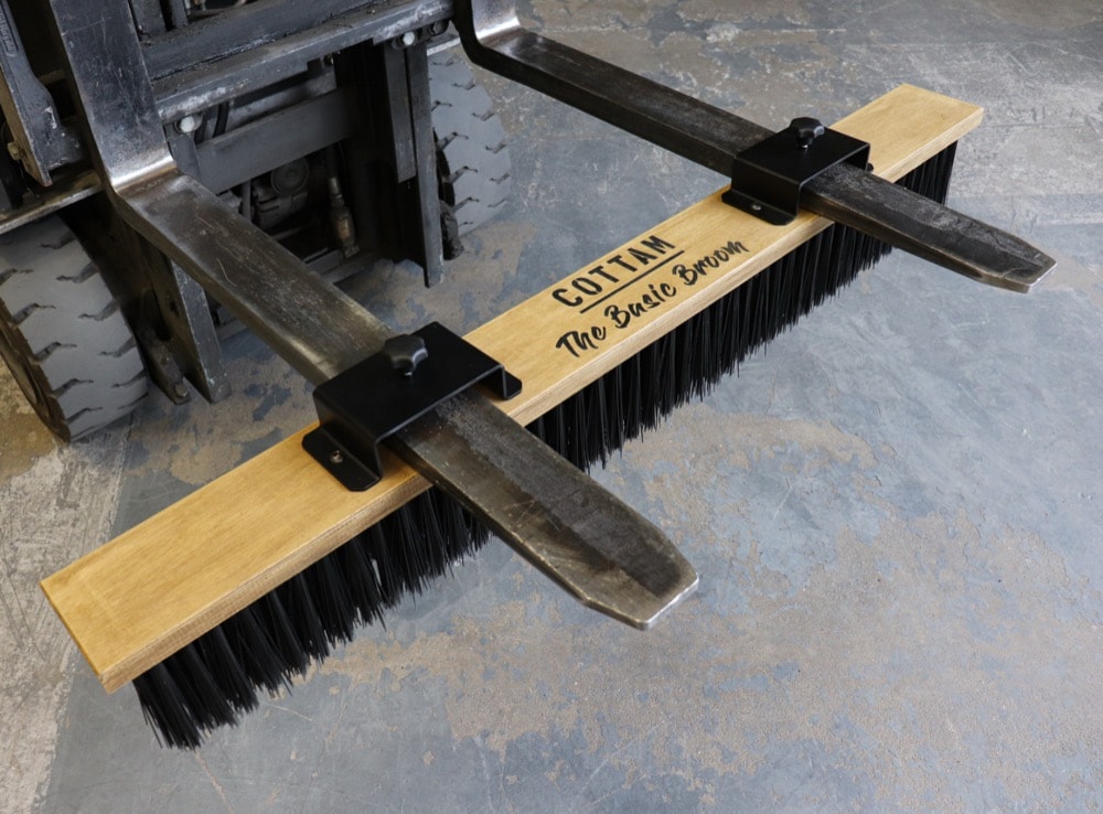 forklift-basic-broom